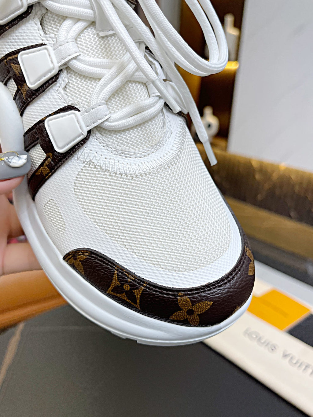 Z2Q95E175  Popular high-quality Shoes