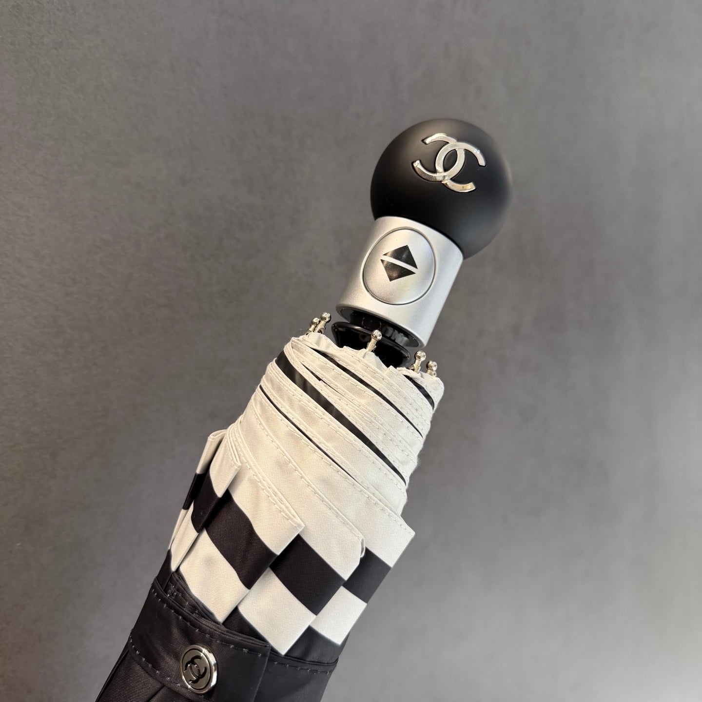 J1N46C15  Popular UV resistant umbrella