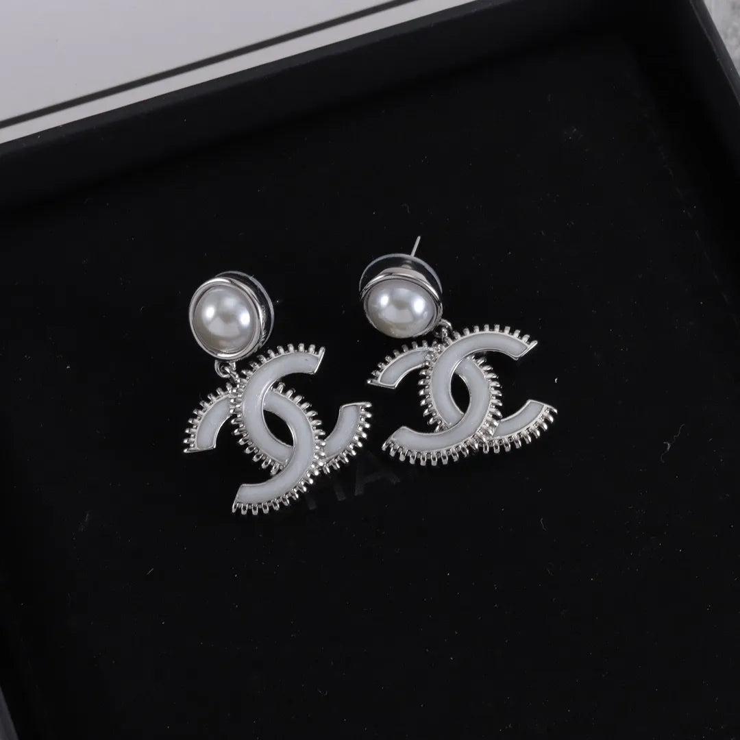 X1Z94C785E Popular  Earrings