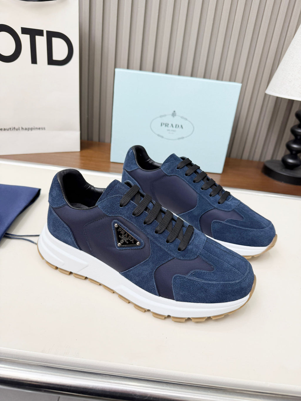 Z2P36P61 Popular high-quality leather Shoes
