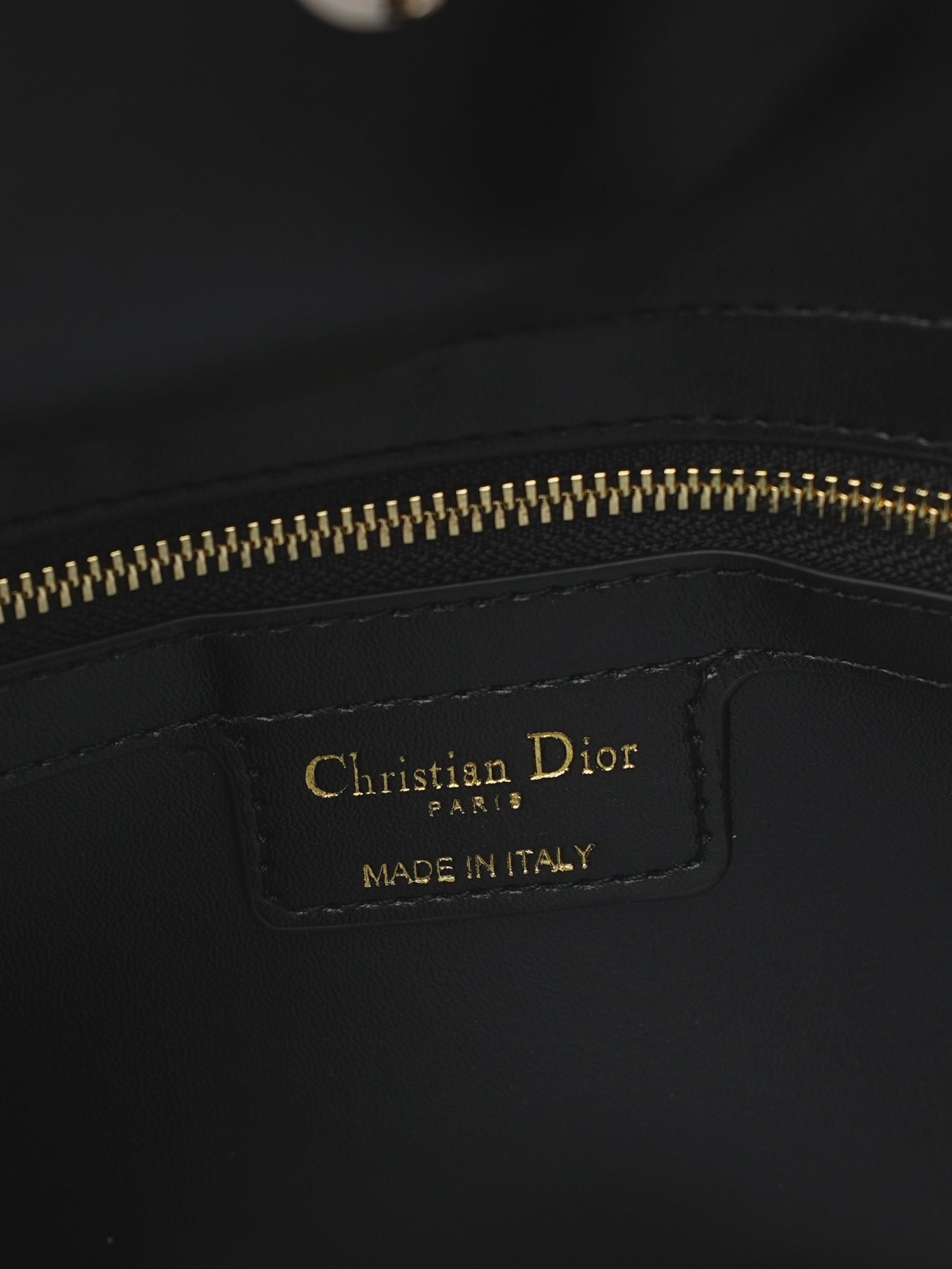 B1P36D89 Popular leather bag