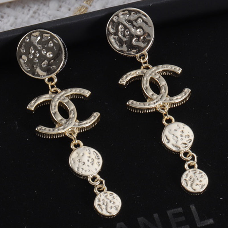 X1Z54C372E Popular Earrings