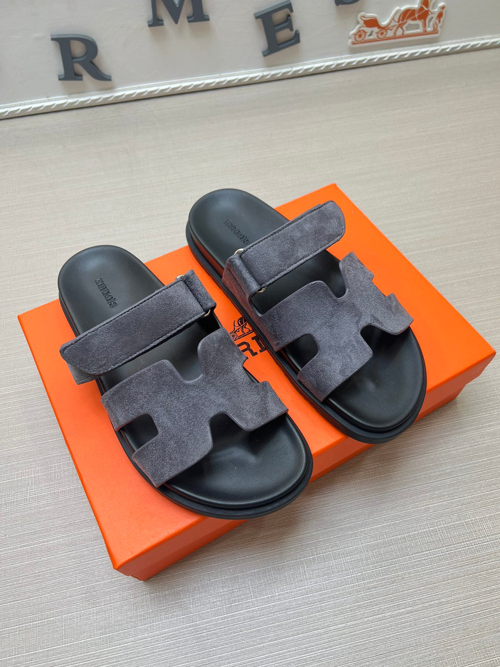 Z5R35H6  Popular Slippers shoes