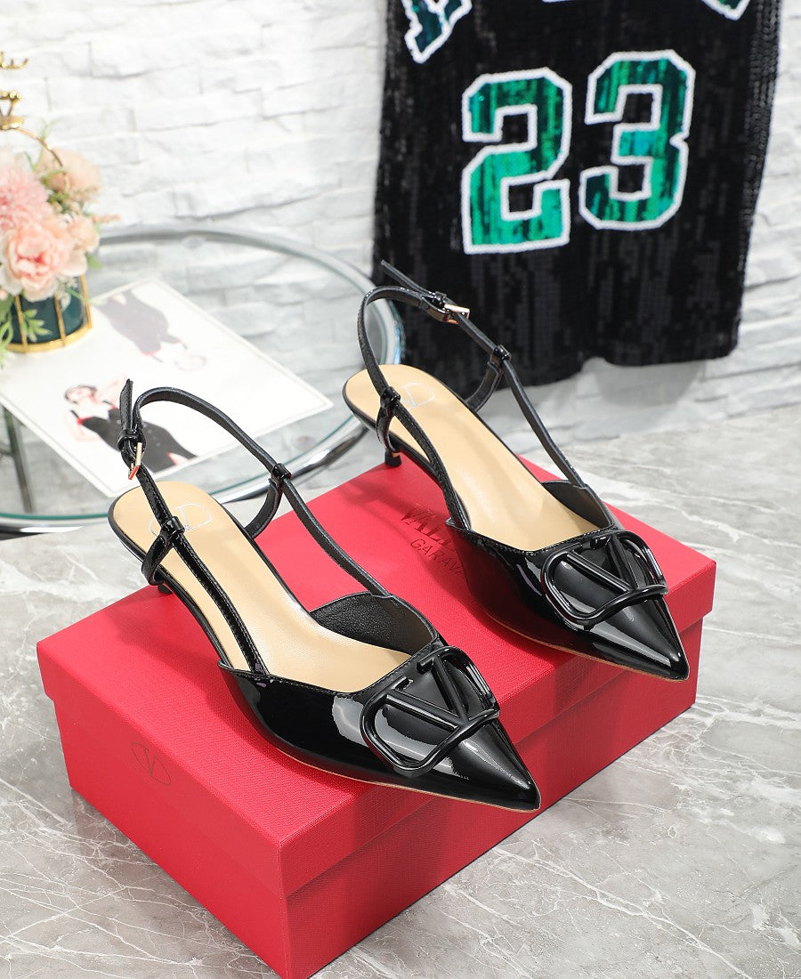 Z2R45VL18 Popular leather  High heels