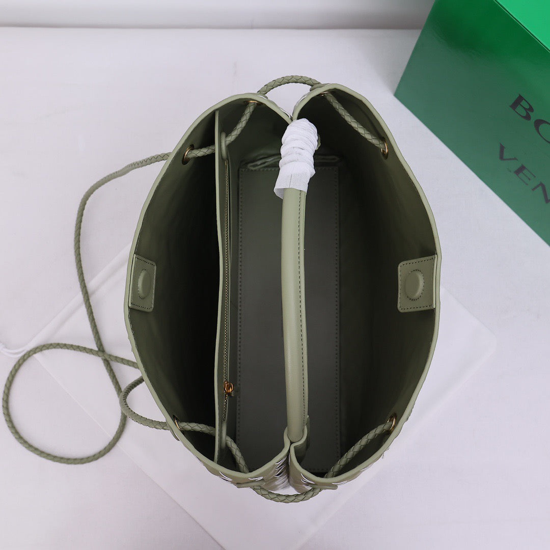 B1X66A35 Popular high-quality leather bag