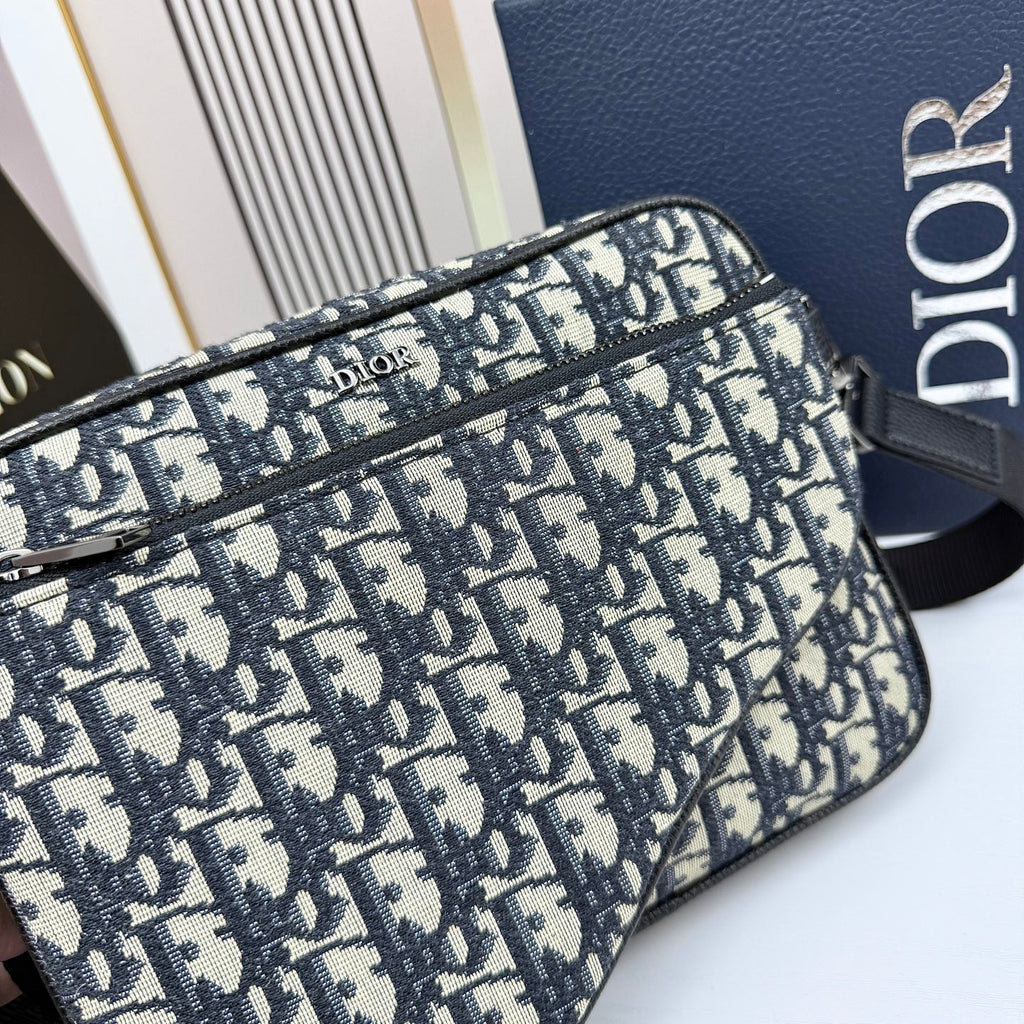 B1R15D66  Popular  bag