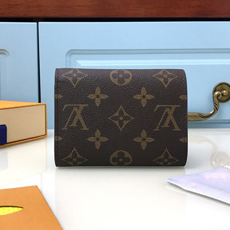 B1P70E22 Popular  leather wallets
