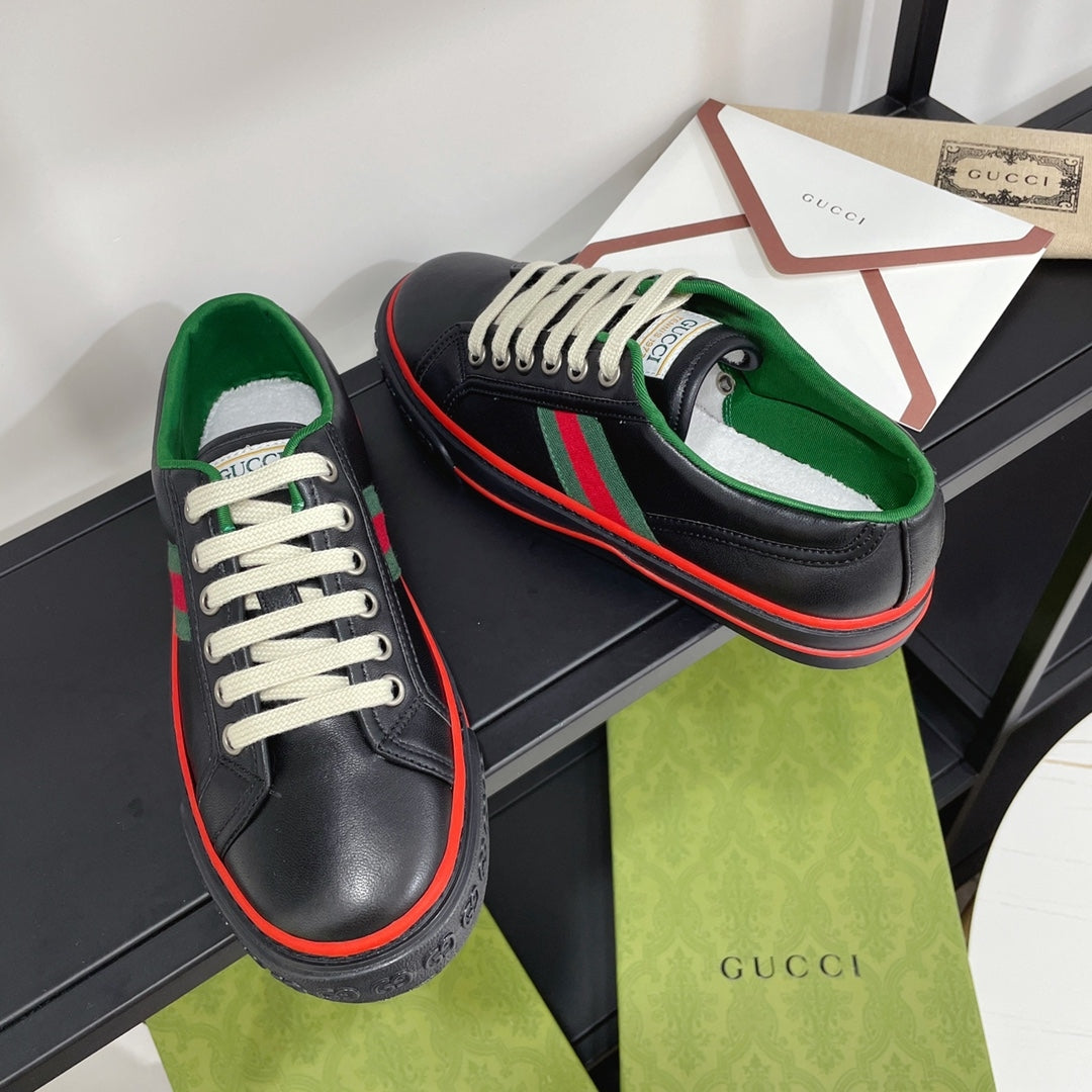 Z2Q105B214 Popular high-quality Shoes