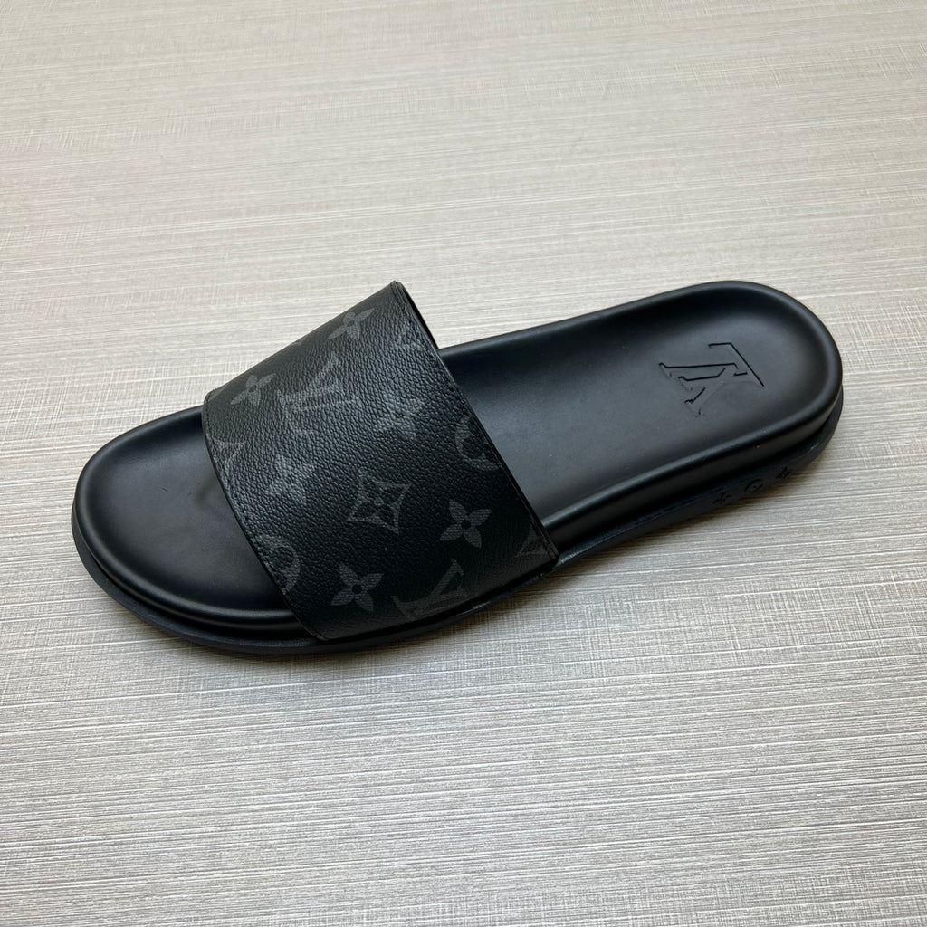 Z5ZE56 Popular slippers