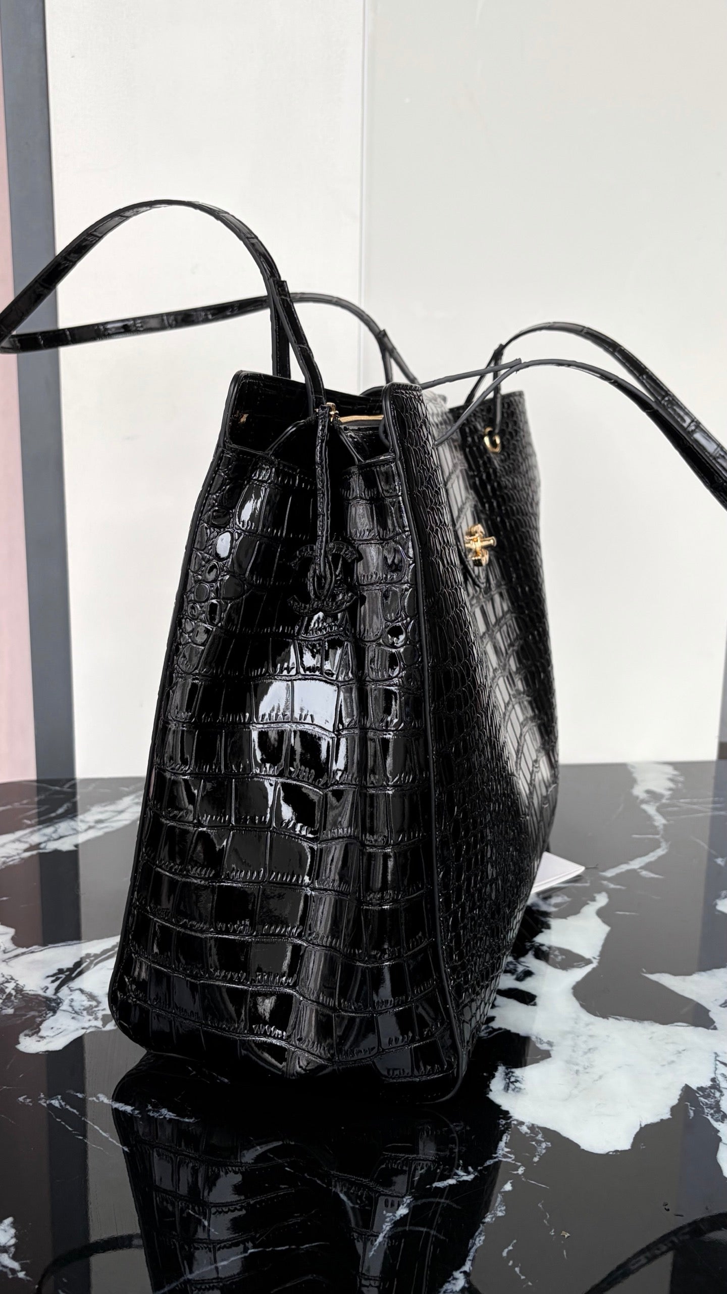 B1R76C25 Popular leather bag