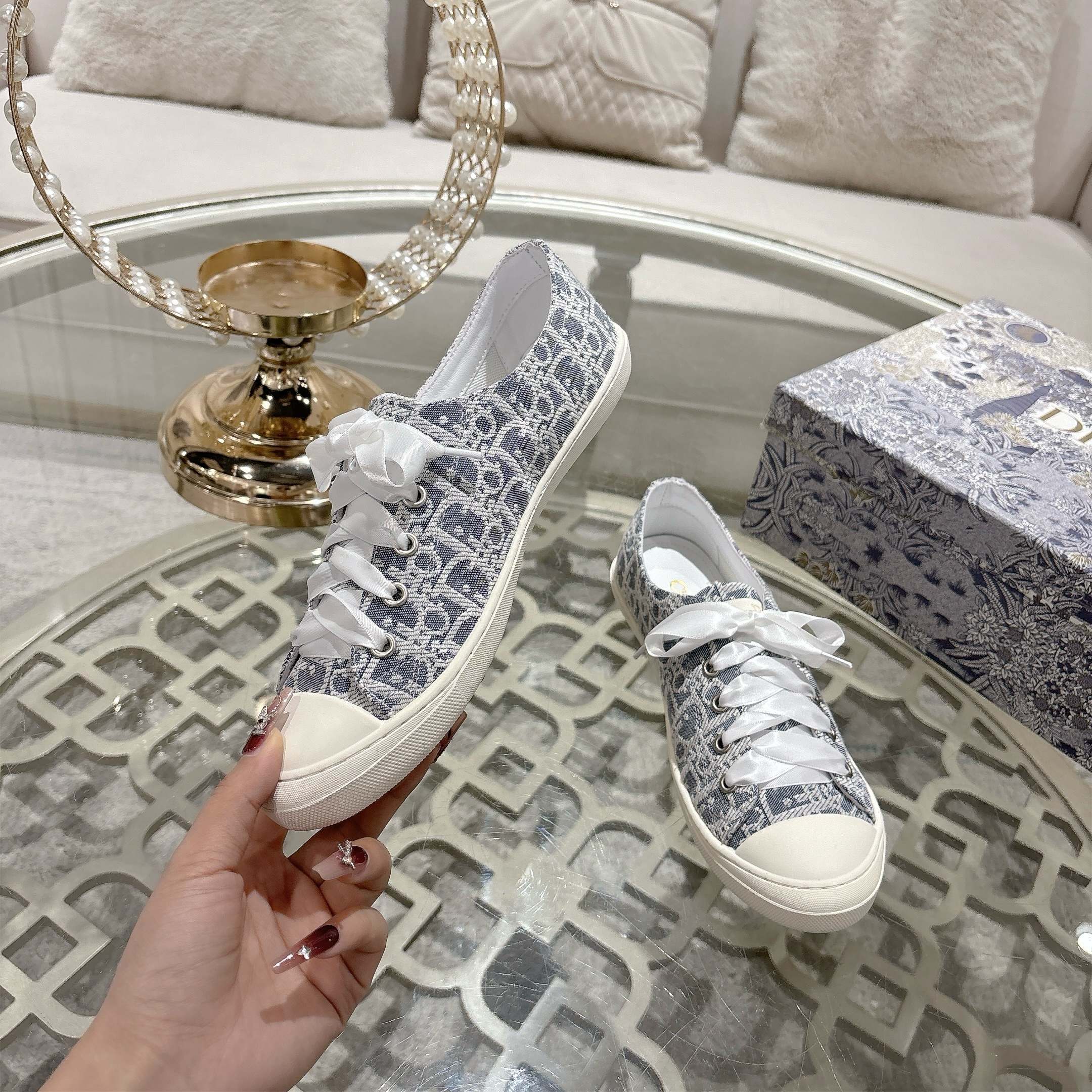 Z2Z85D59 Popular high-quality shoes