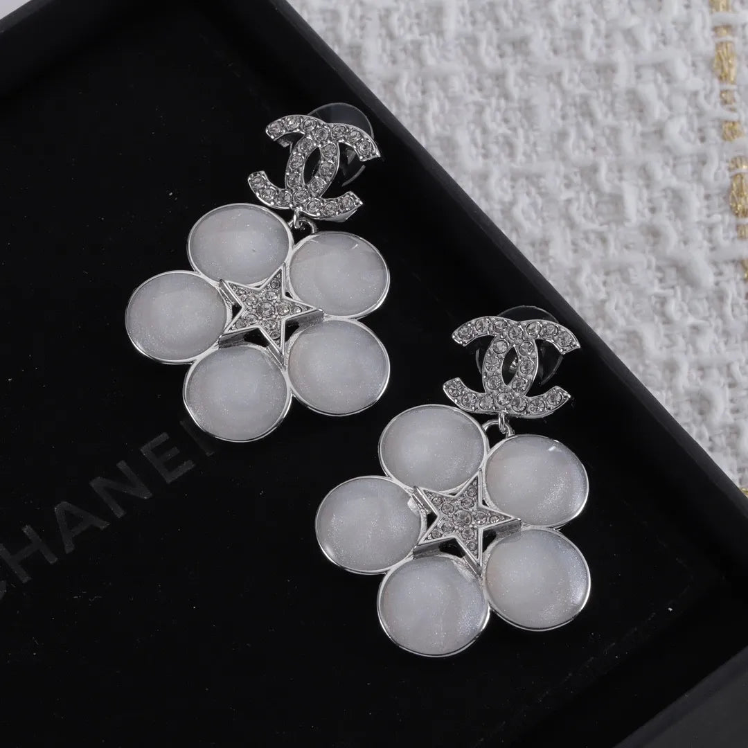 X1Z94C1085E Popular  Earrings