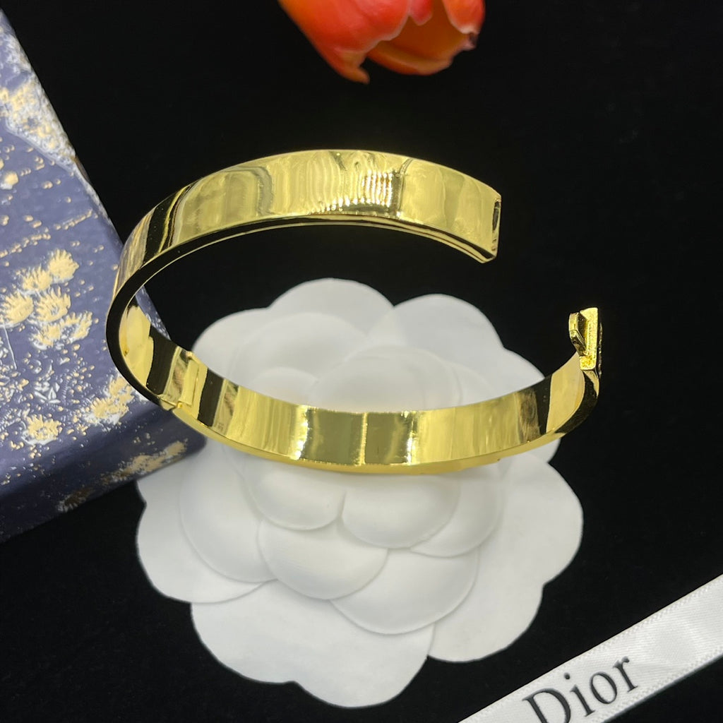 X1Z94D673K  Popular Bracelets