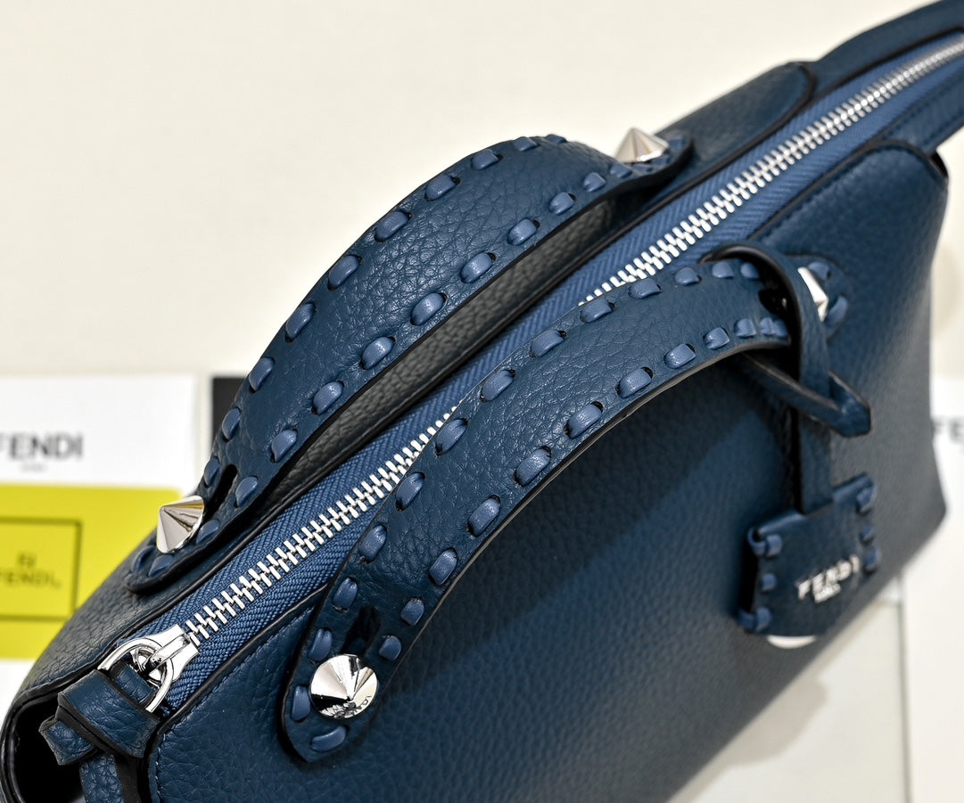 B1W35F109 Popular  leather bag