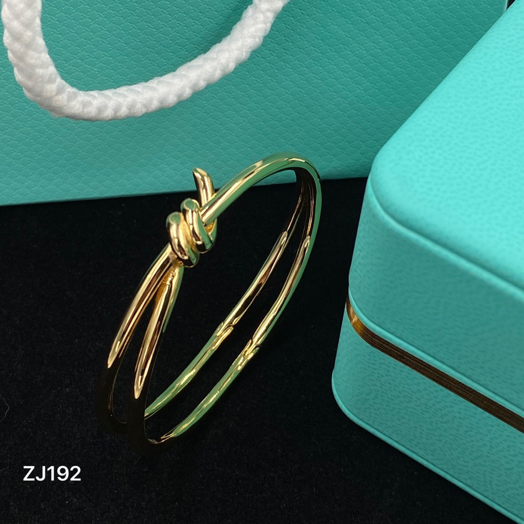 X1Z564T581K  Popular Bracelets
