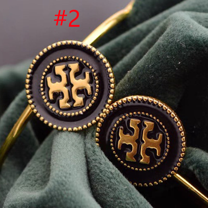 X1Z54A470E Popular  Earrings