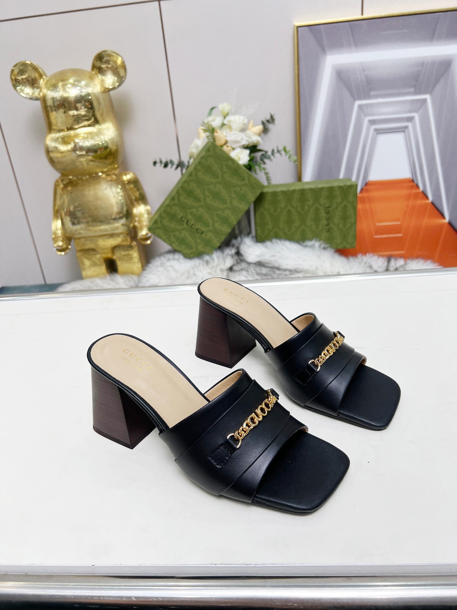 Z2N75B11  Popular leather High heels