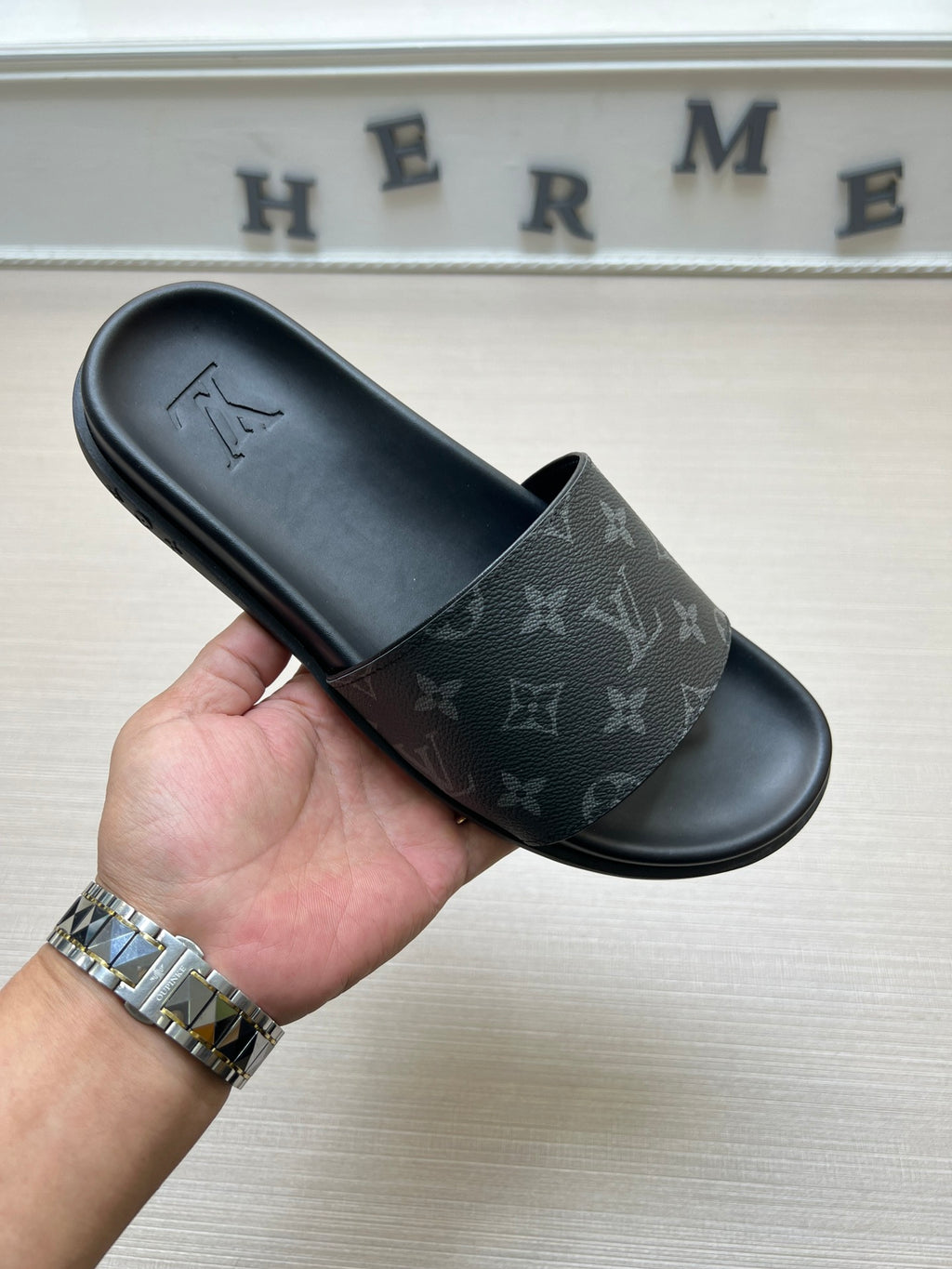 Z5ZE56 Popular slippers