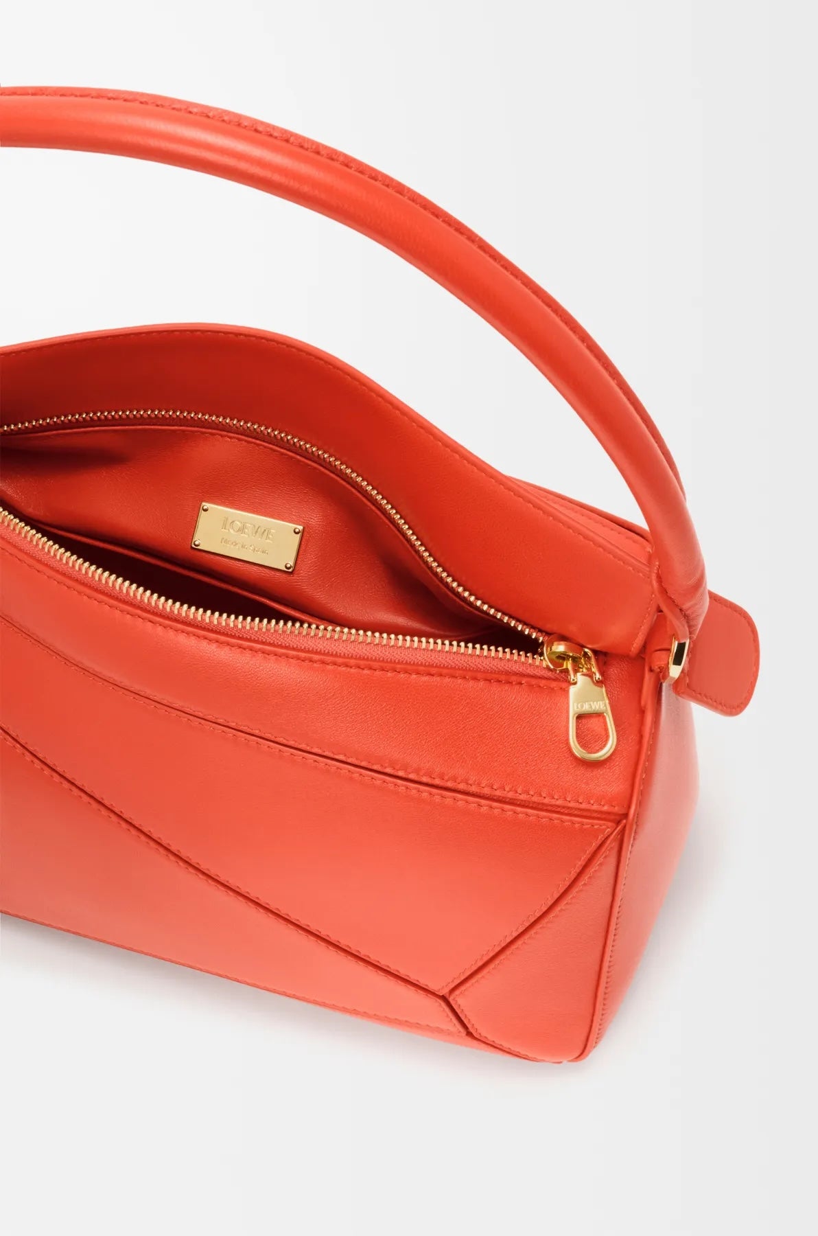 B1R66A16 Popular leather bag