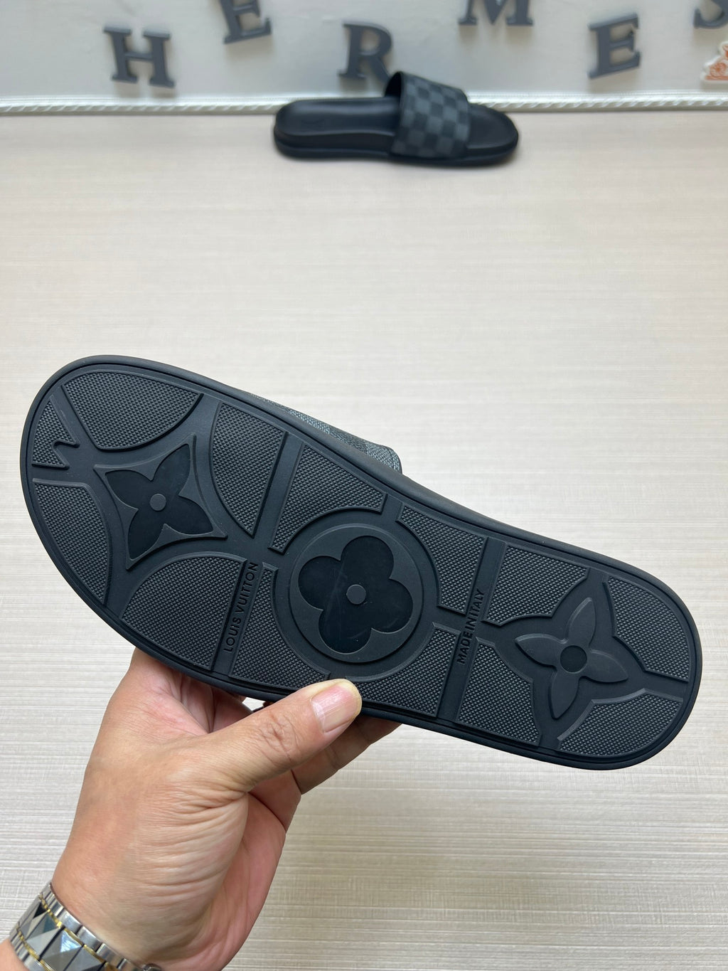 Z5ZE59 Popular slippers