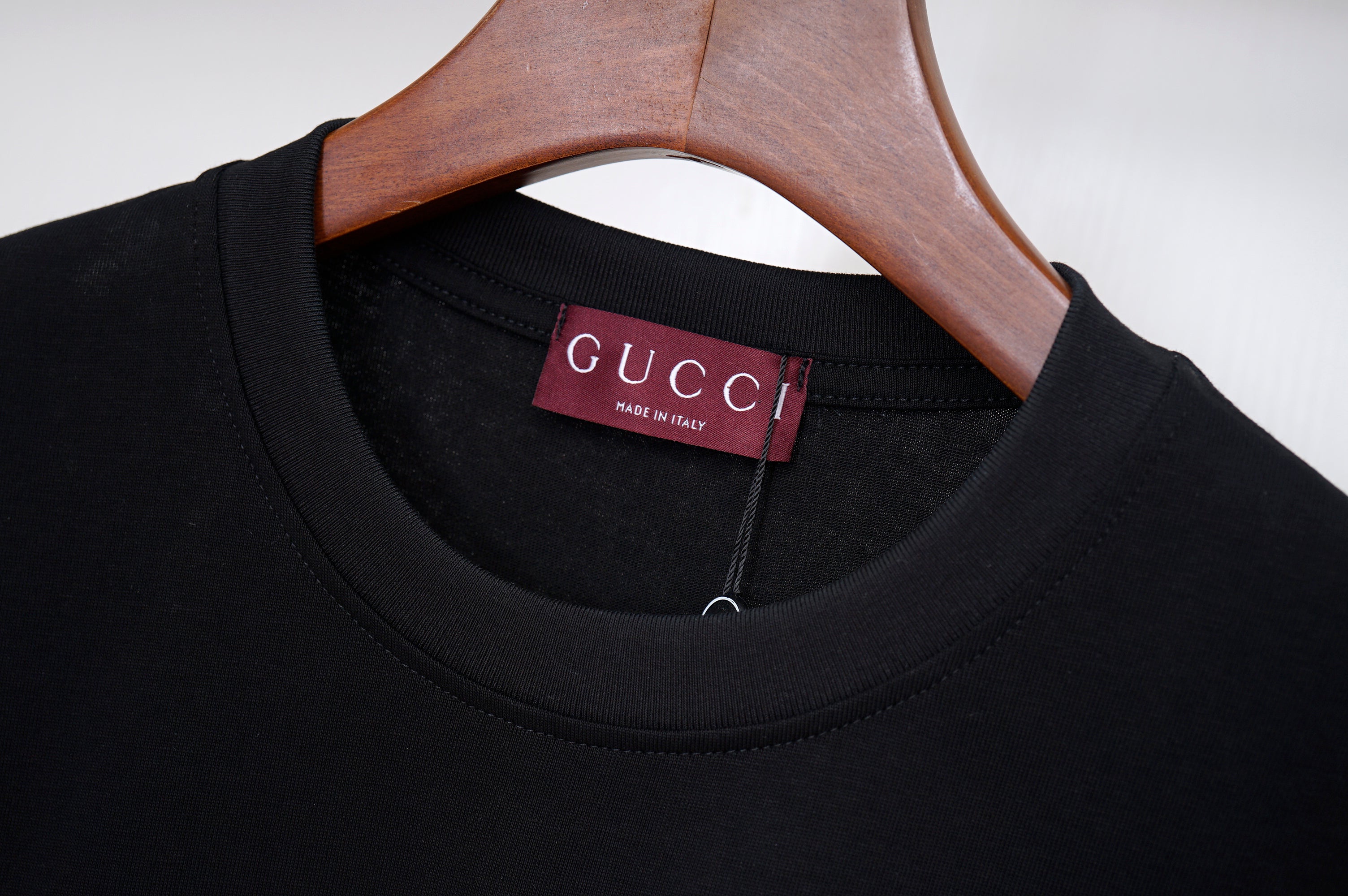 U1N65B24 Popular T-shirt