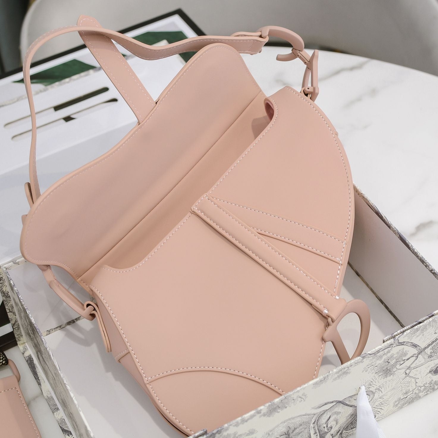 B5X111D10 Popular   leather bag 