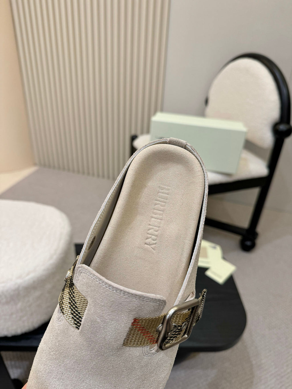 Z2Q105R242 Popular high-quality  Shoes