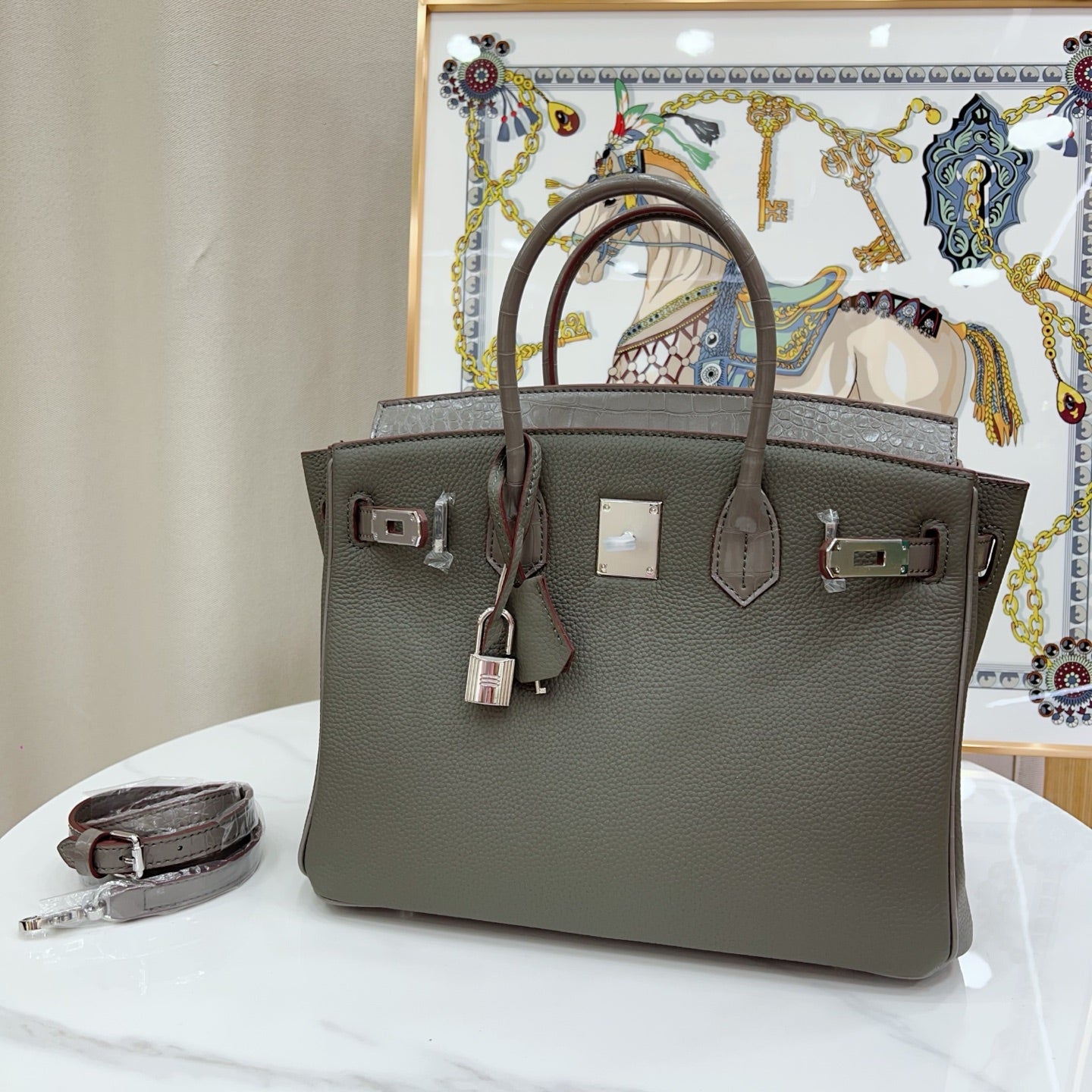 B1N46H3 Popular  leather bag 