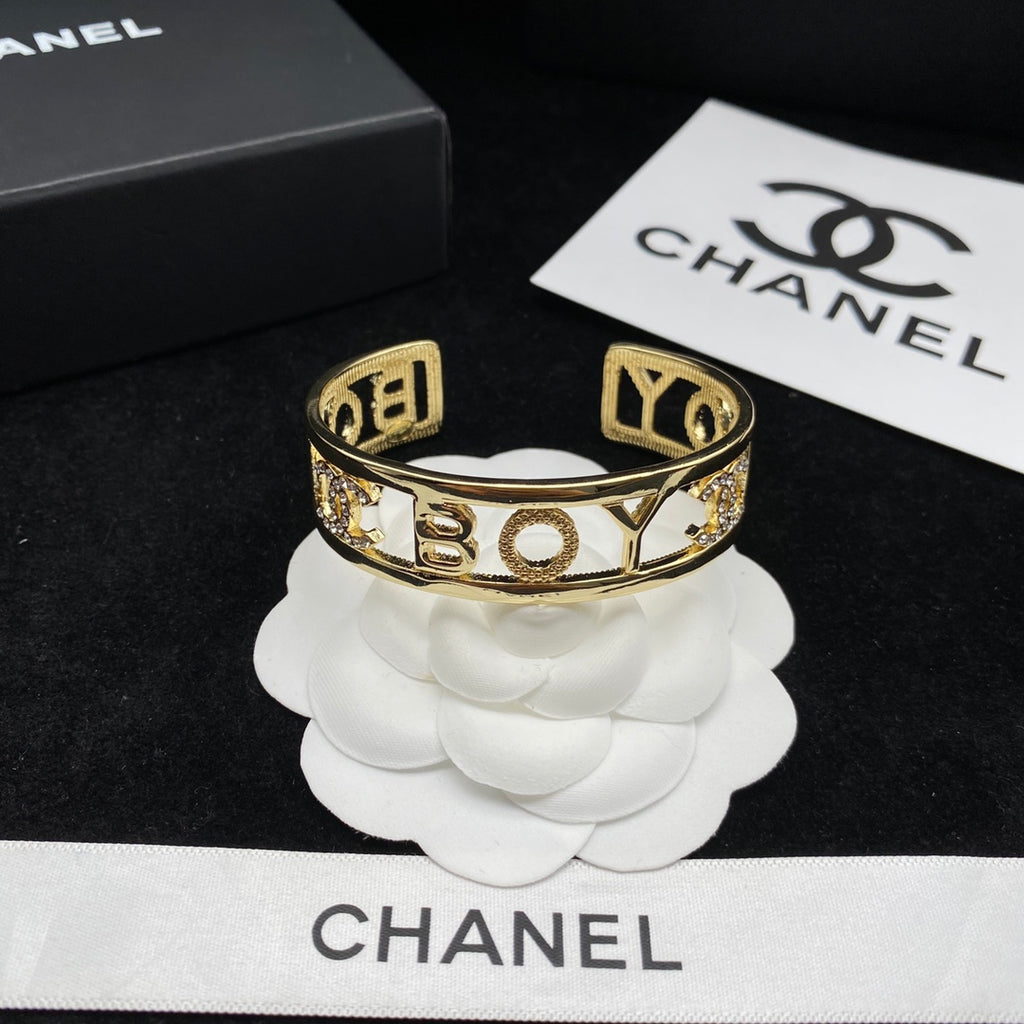 X1B82C217K  Popular Bracelets