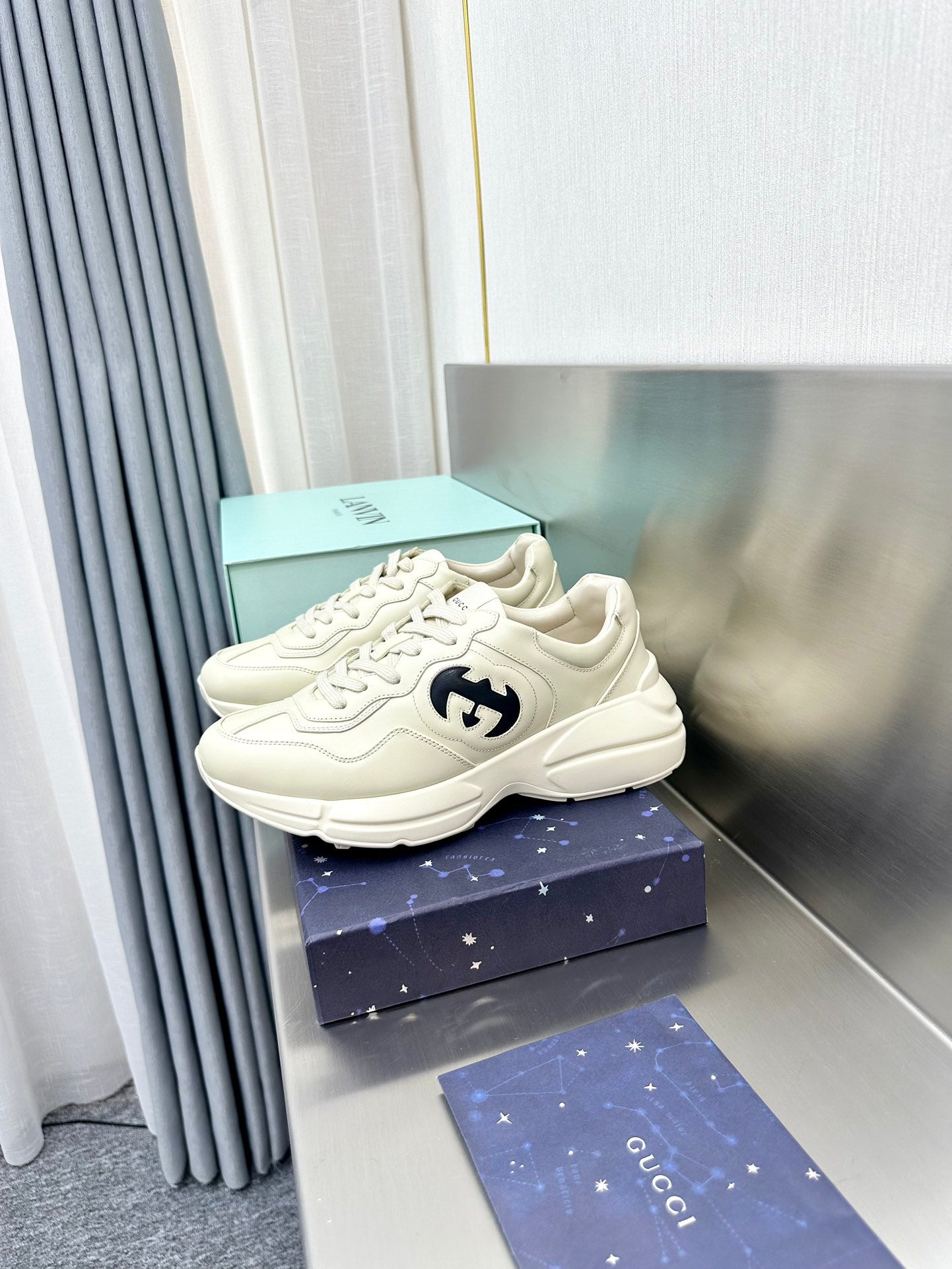 Z2Q95B152  Popular high-quality Shoes