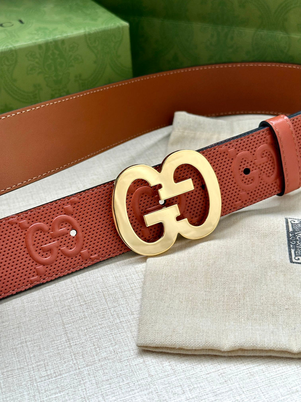 P1R55B230 Popular   High quality belt With full package