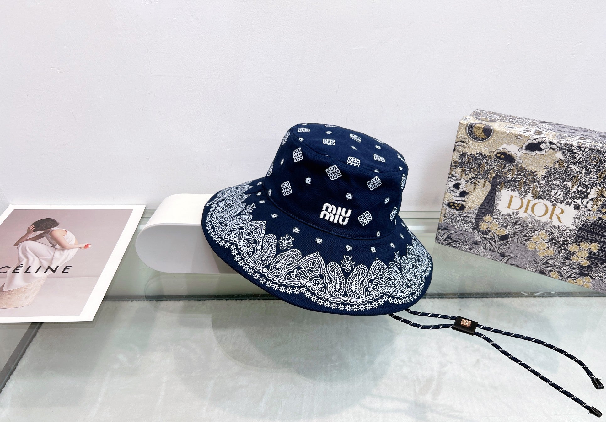M1Q85A82 Popular hats