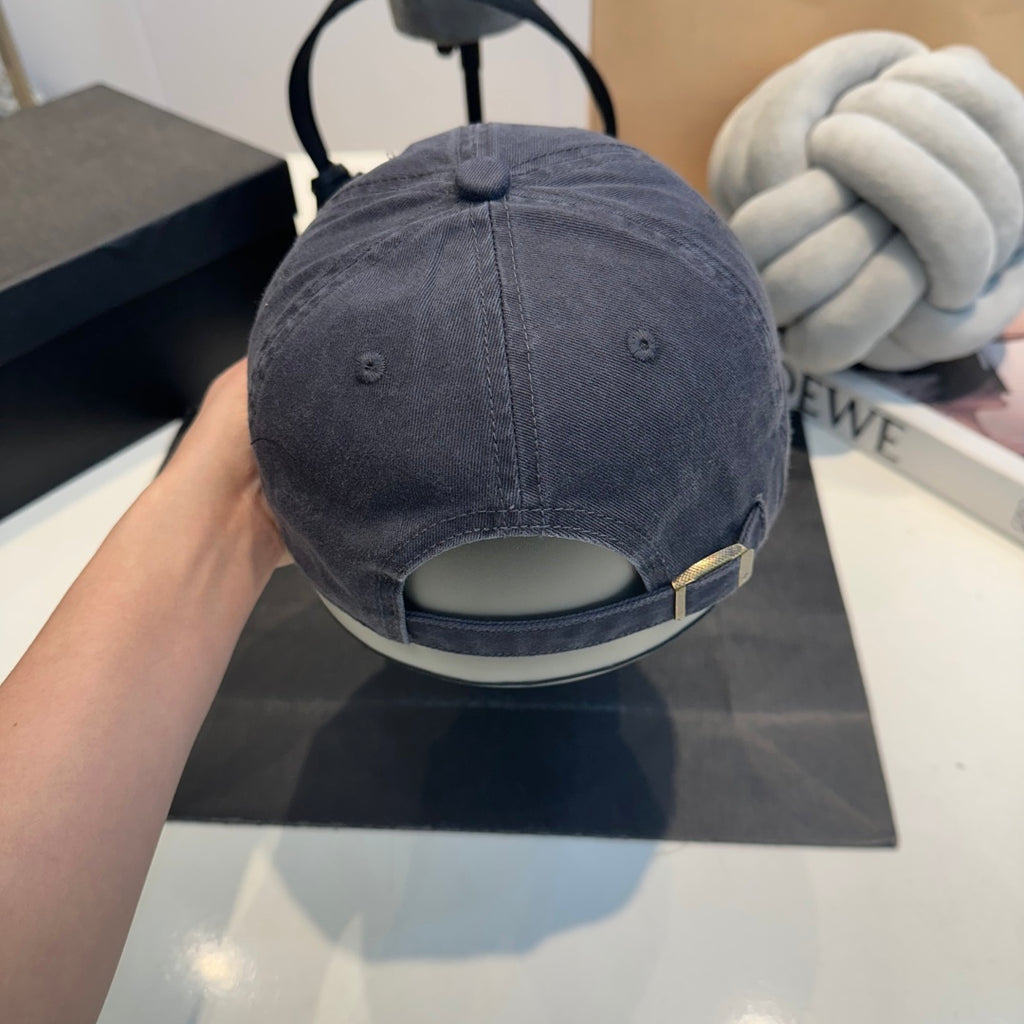 M1P45A579 Popular hats