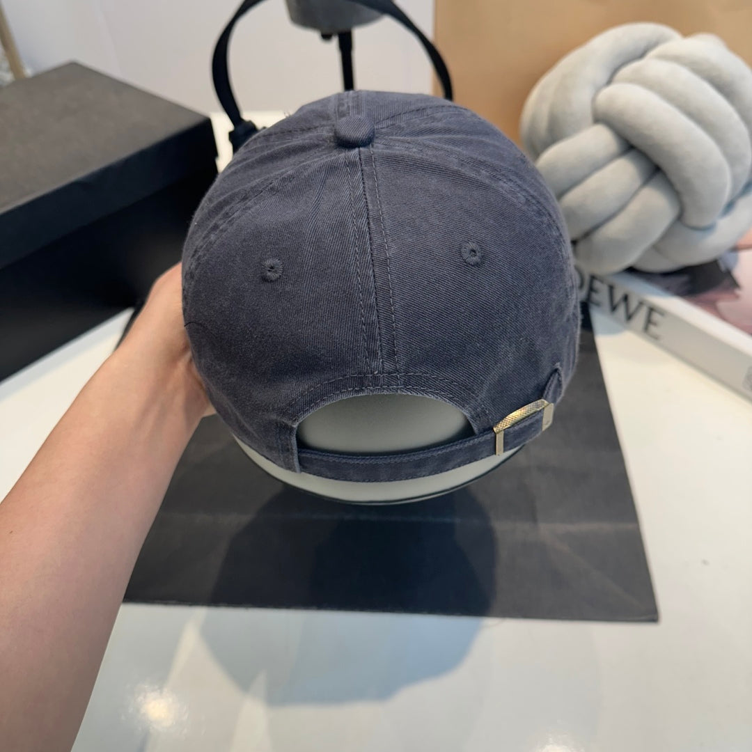 M1P45A579 Popular hats