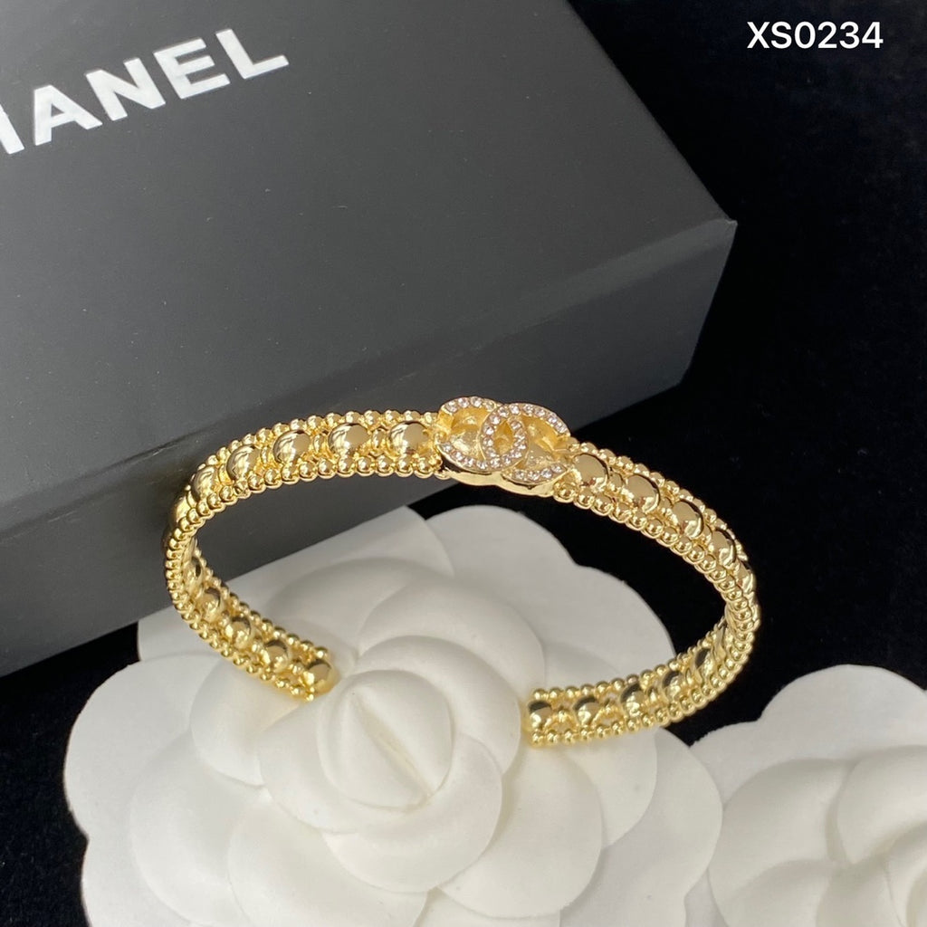X1N83C198K  Popular bracelet