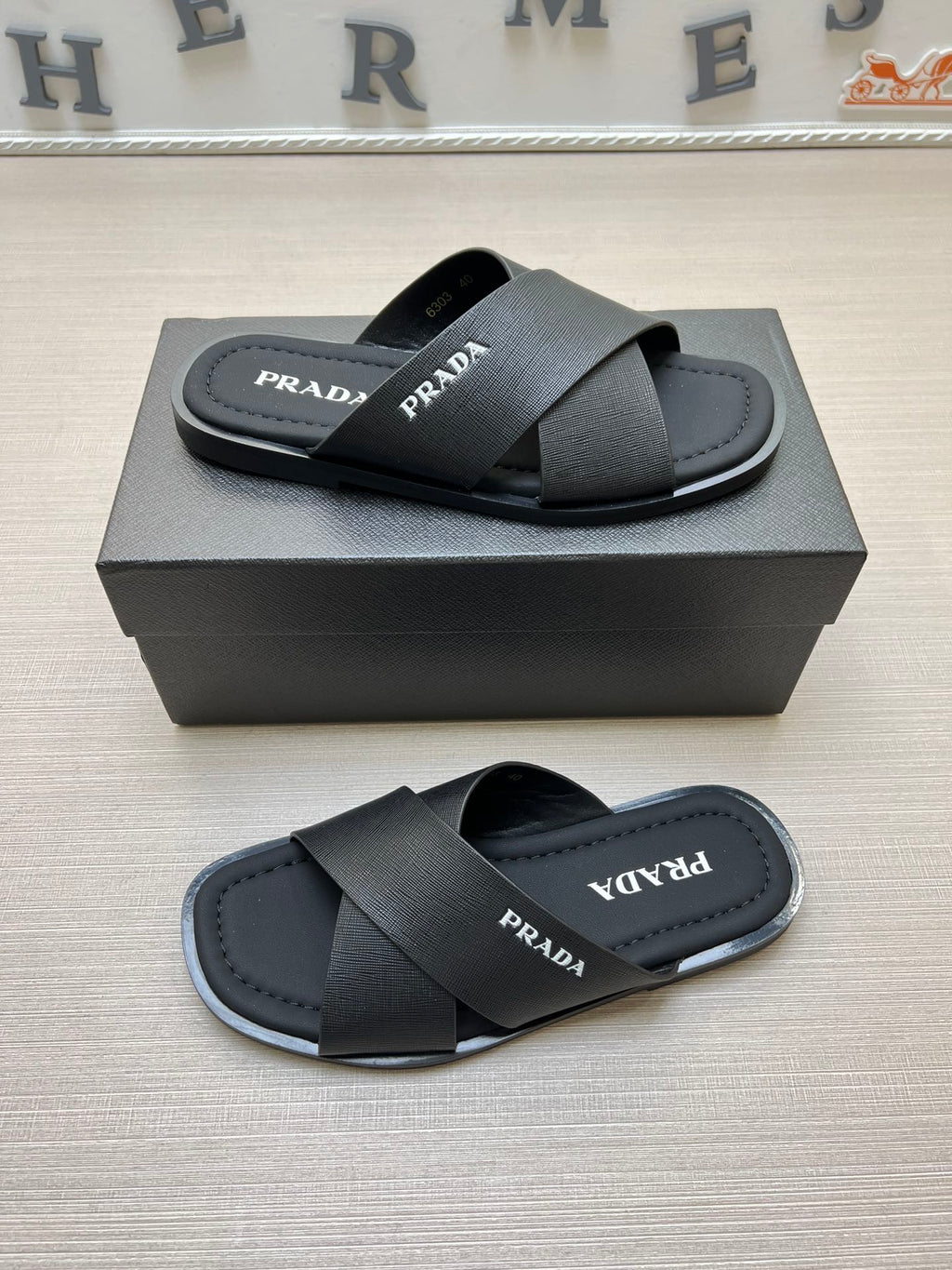 Z5ZPD72  Popular slippers