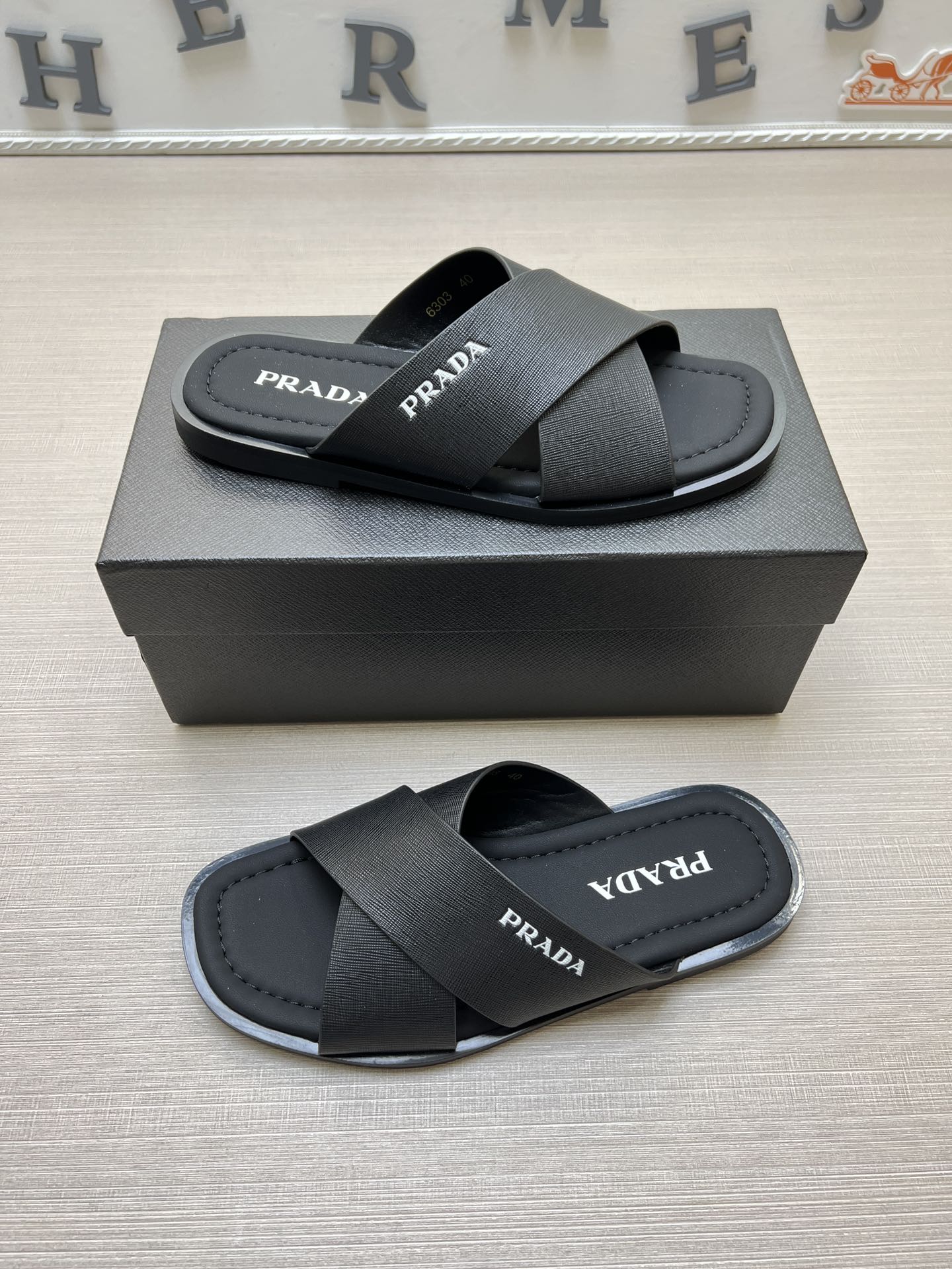 Z5ZPD72  Popular slippers