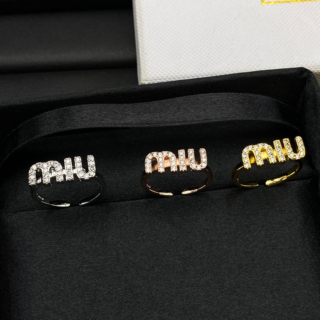585QA95J  Popular   Rings