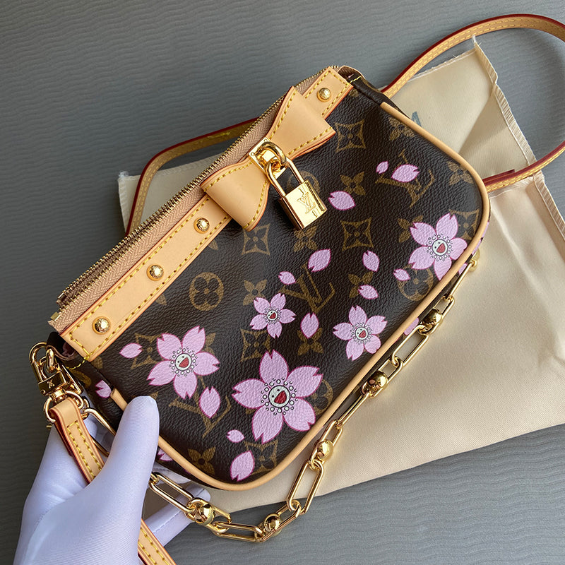 B1R35E1 Popular leather bag