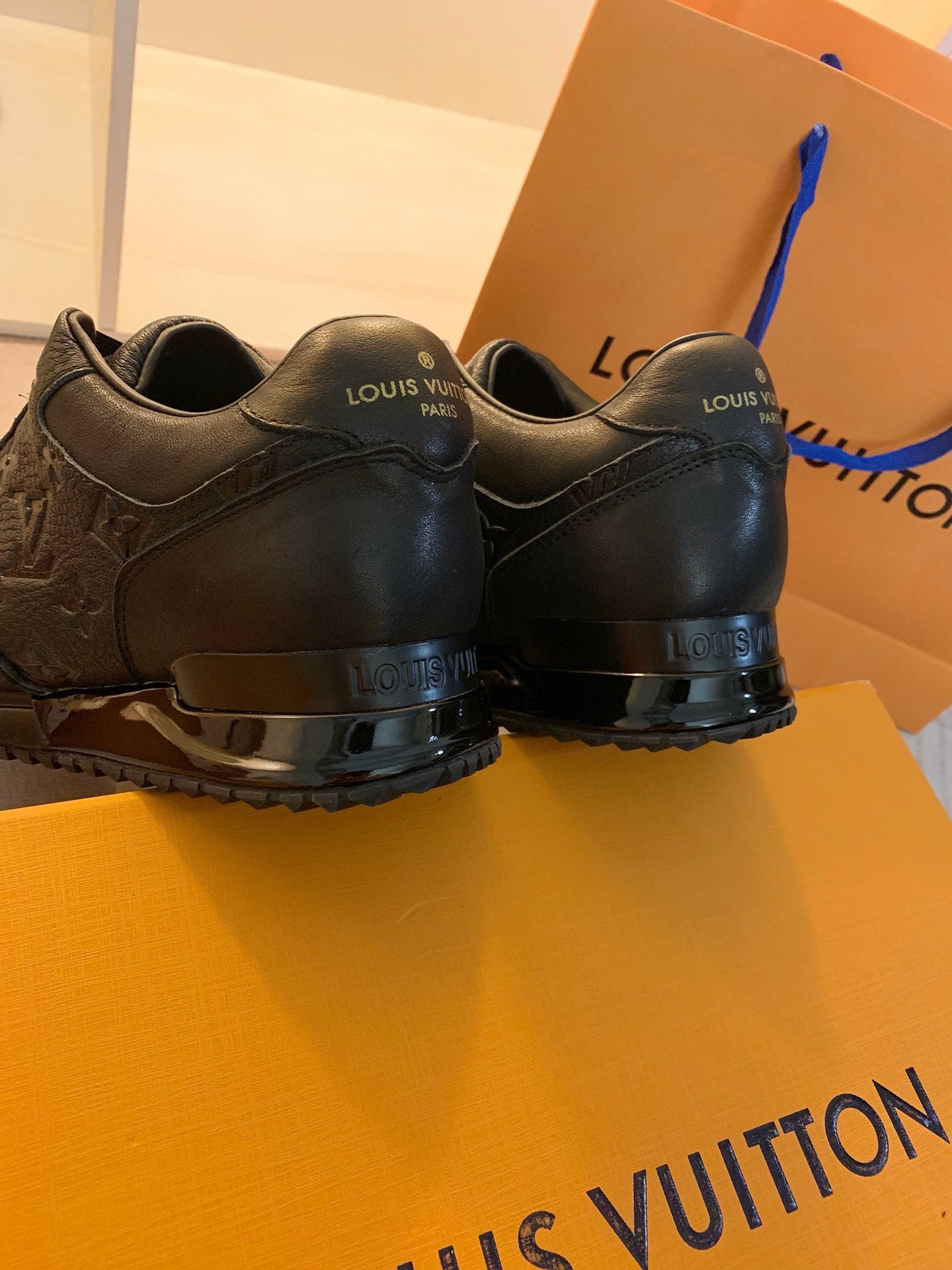 Z2Q95E101 Popular high-quality  shoes