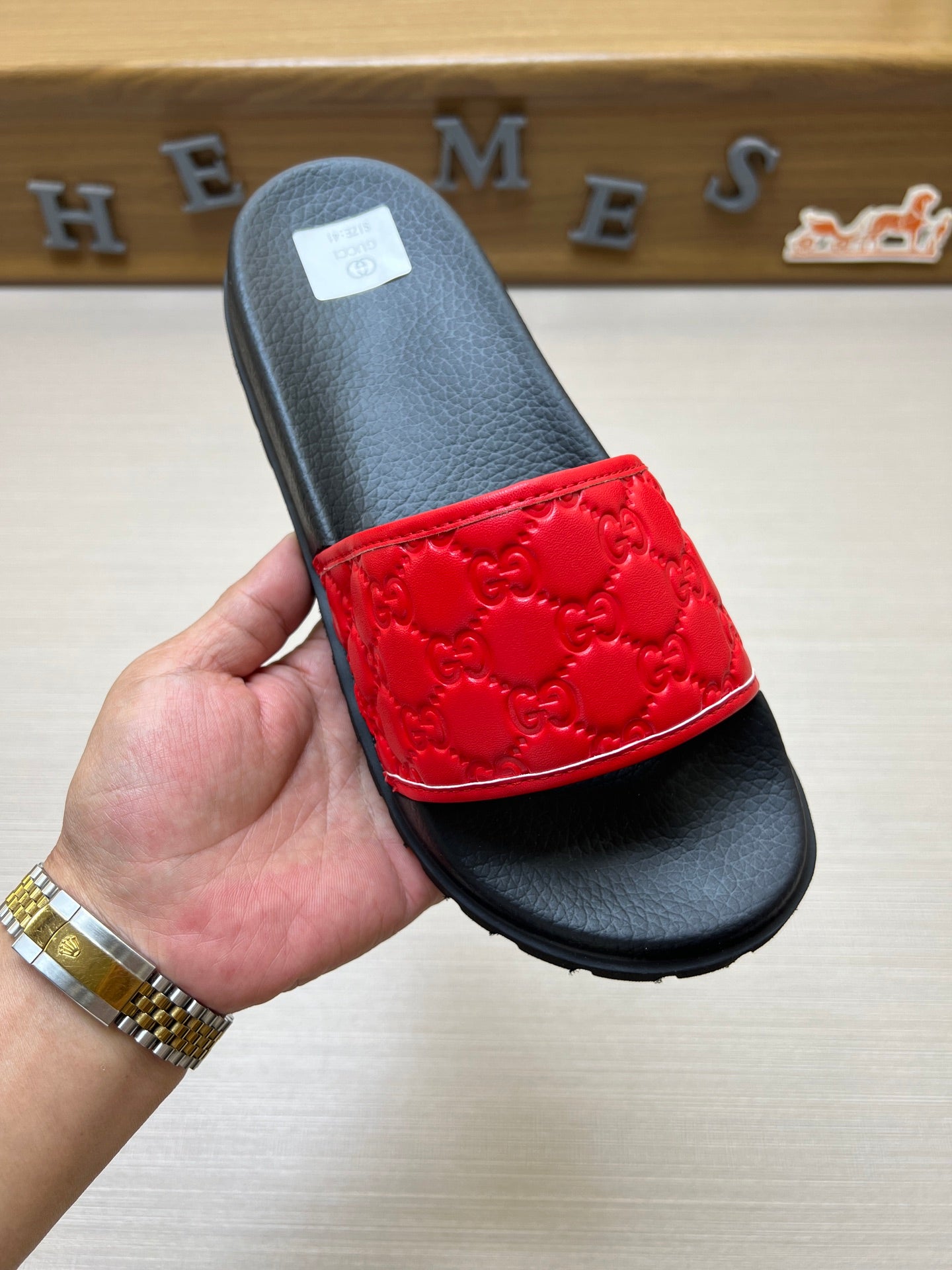 Z5X76B5  Popular slippers