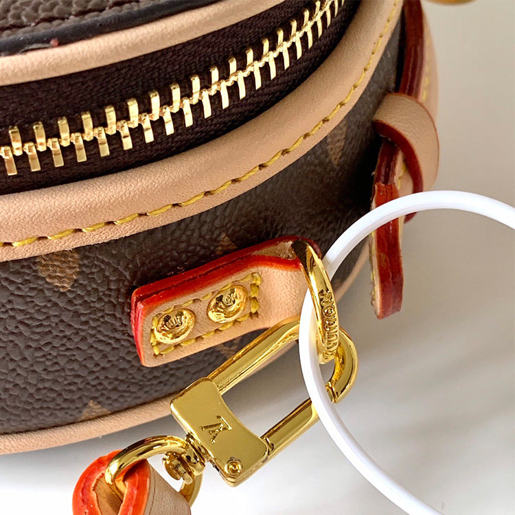 B1P20E17 Popular  leather bag 