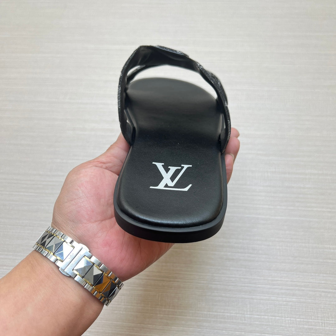 Z5ZE29 Popular slippers