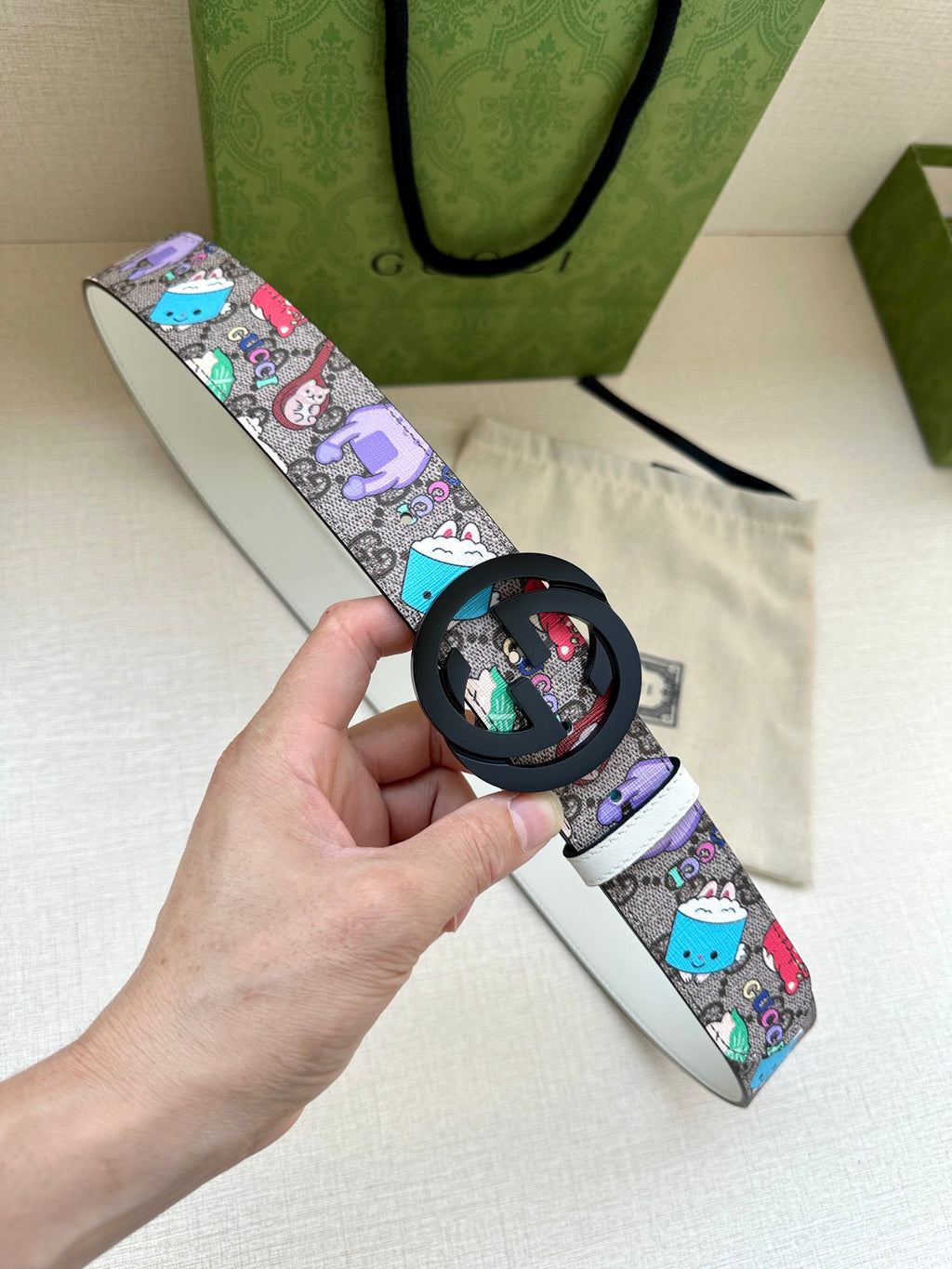 P1R55B208 Popular High quality belt With full package
