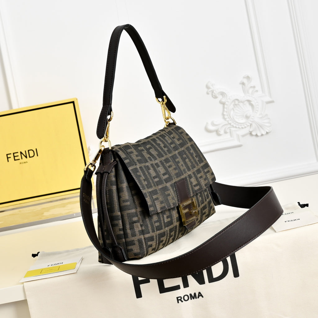 B1P36F106 Popular leather bag