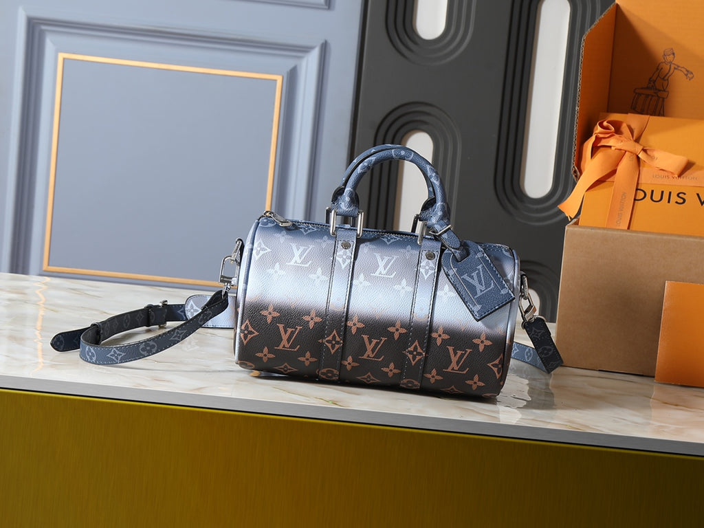 B1P46E30 Popular leather bag