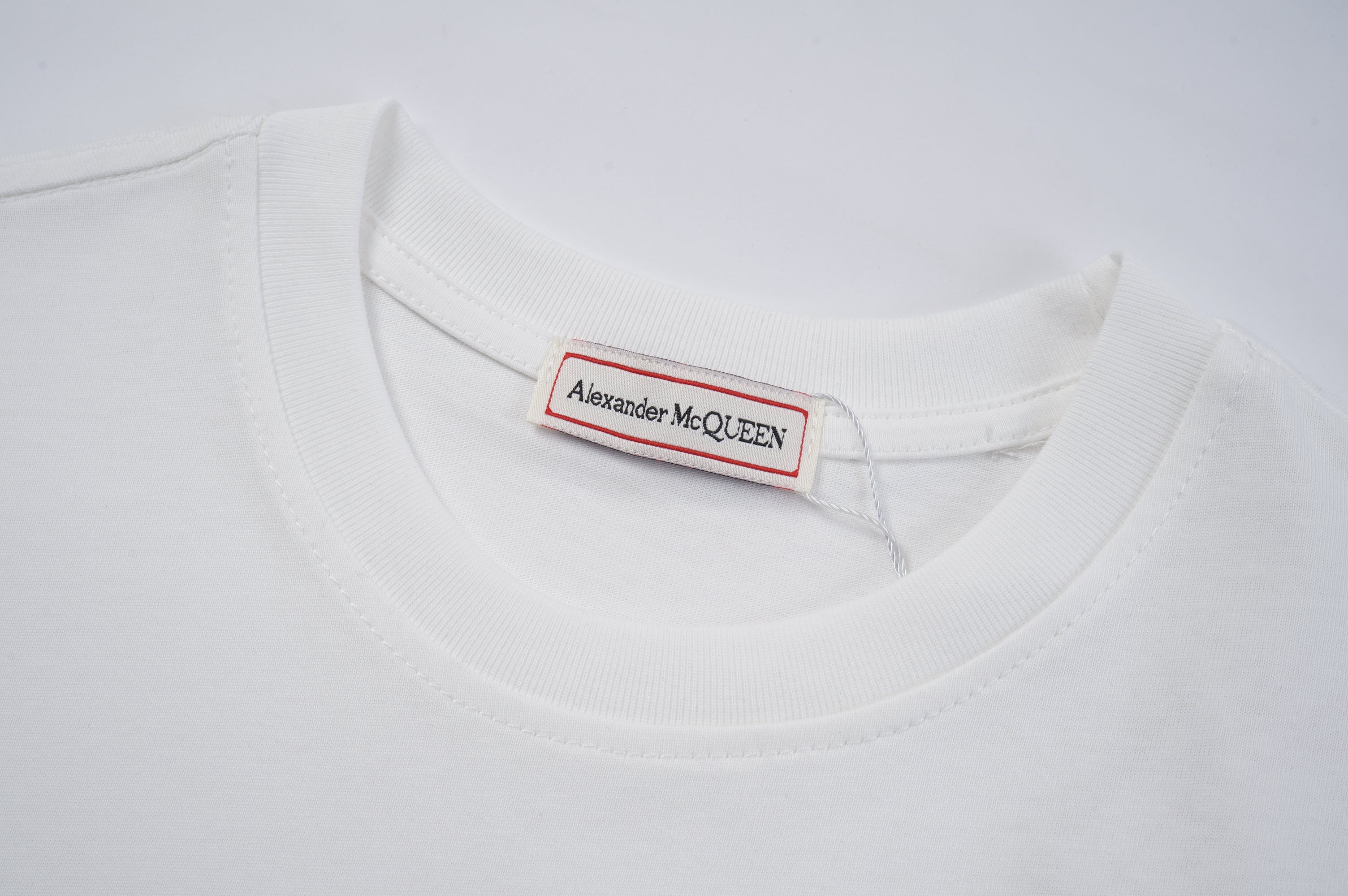 U1W25Q38  Popular T-shirts