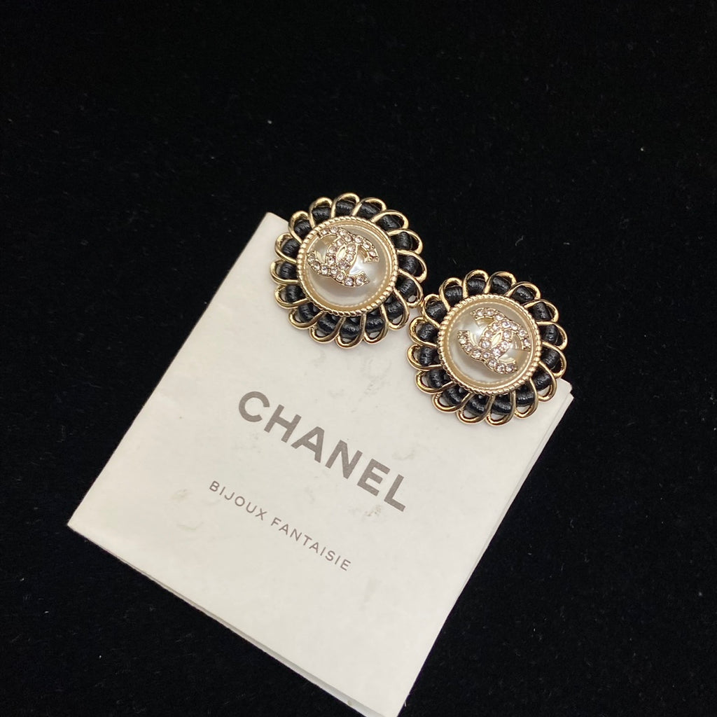 X1Z94C680E Popular Earrings