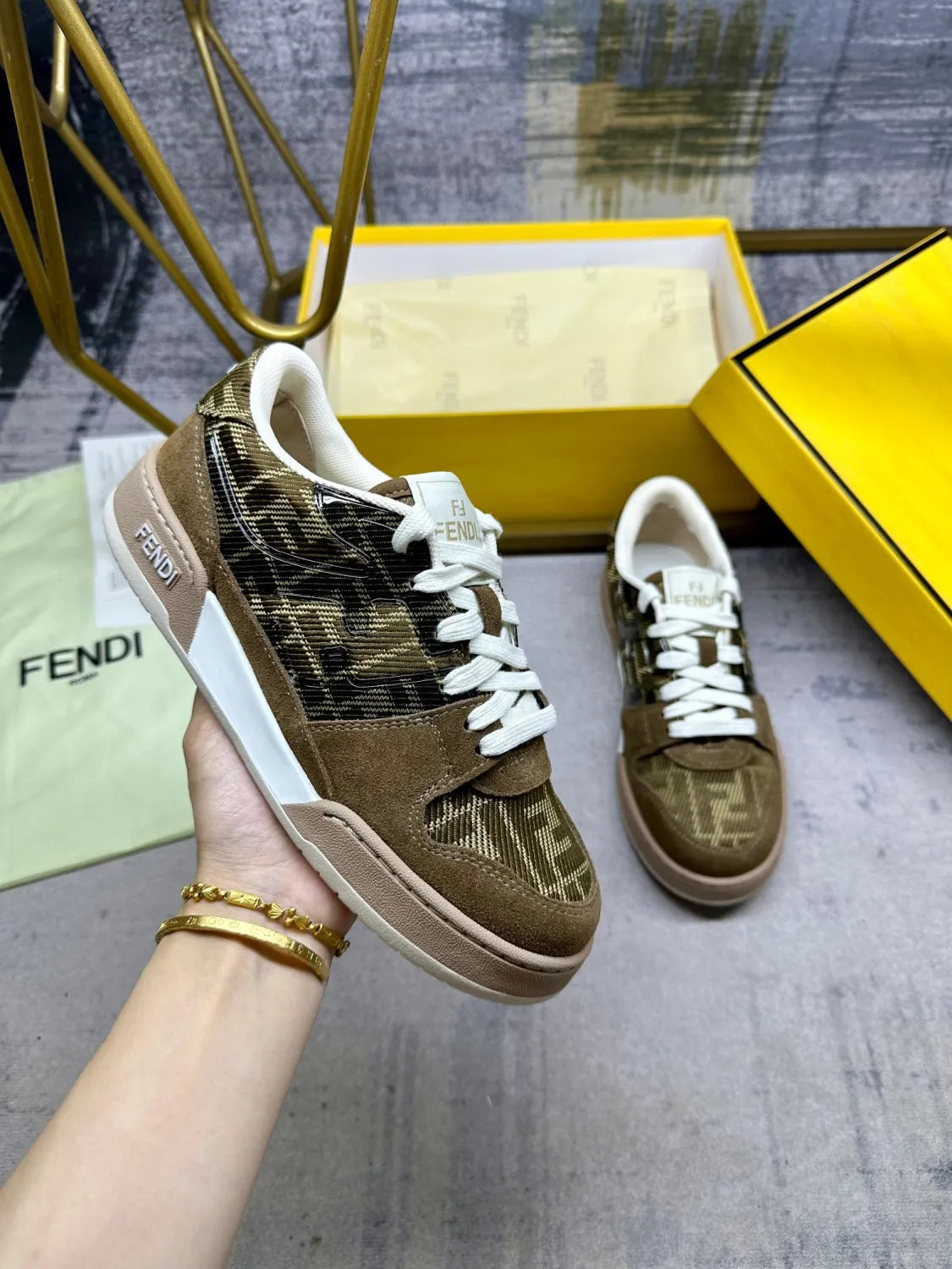 Z2N95F14 Popular high-quality shoes