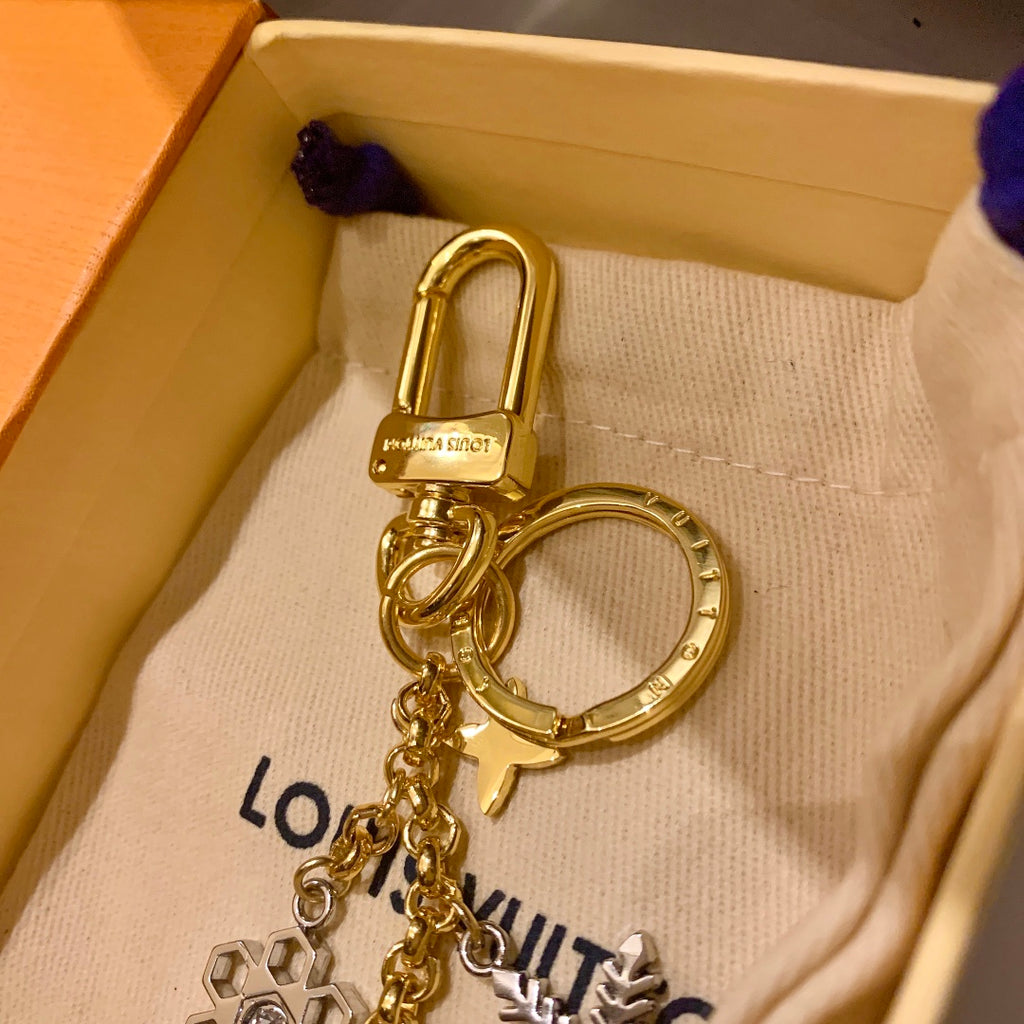 A1Z105E96 Popular bag 's charms accessories